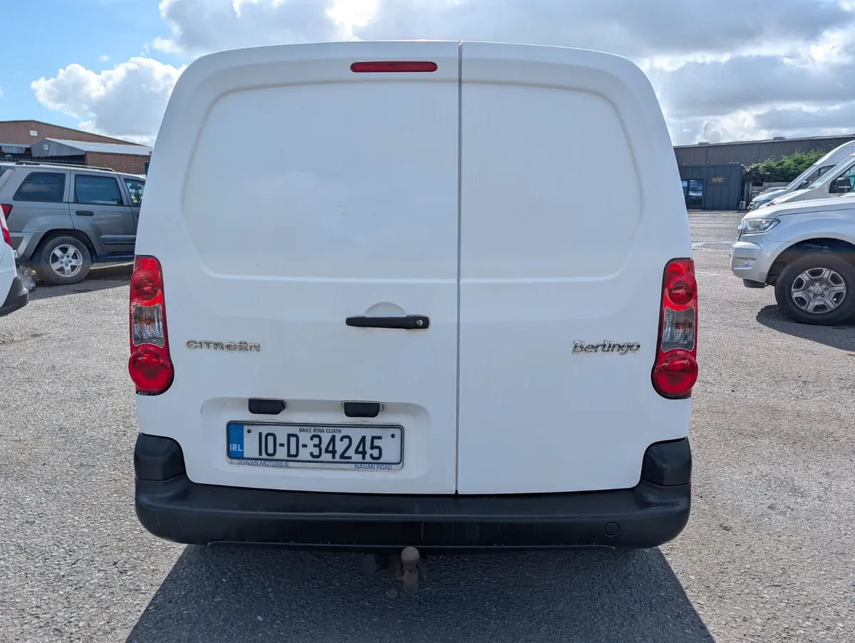 Citroen Berlingo 3 seater 06/2027 test - Image 4