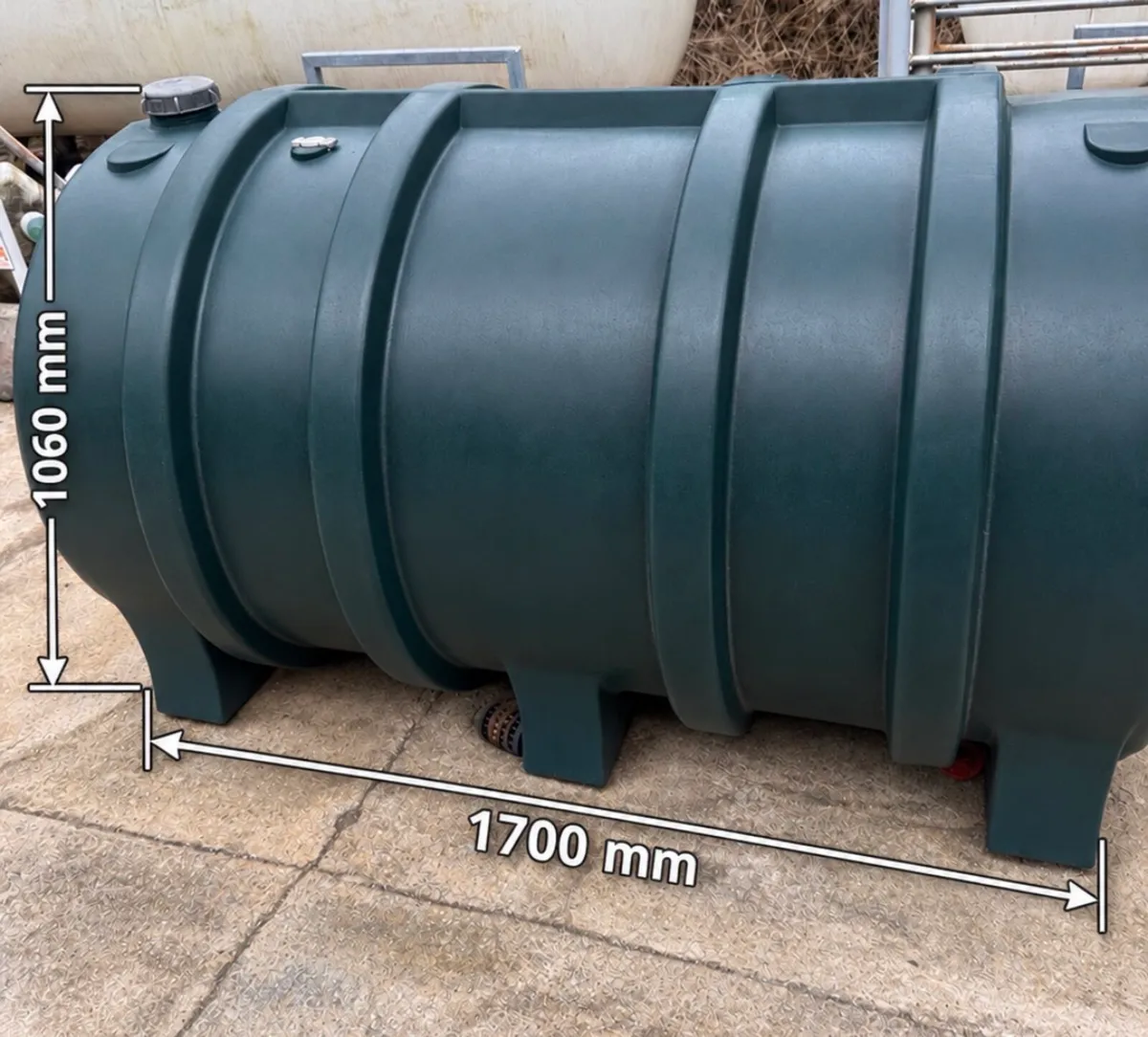 Oil tank - Image 1