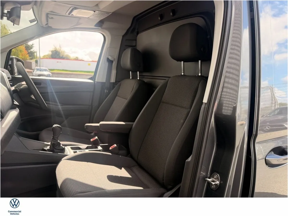 Volkswagen Caddy CARGO BUSINESS 102HP MANUAL - Image 4