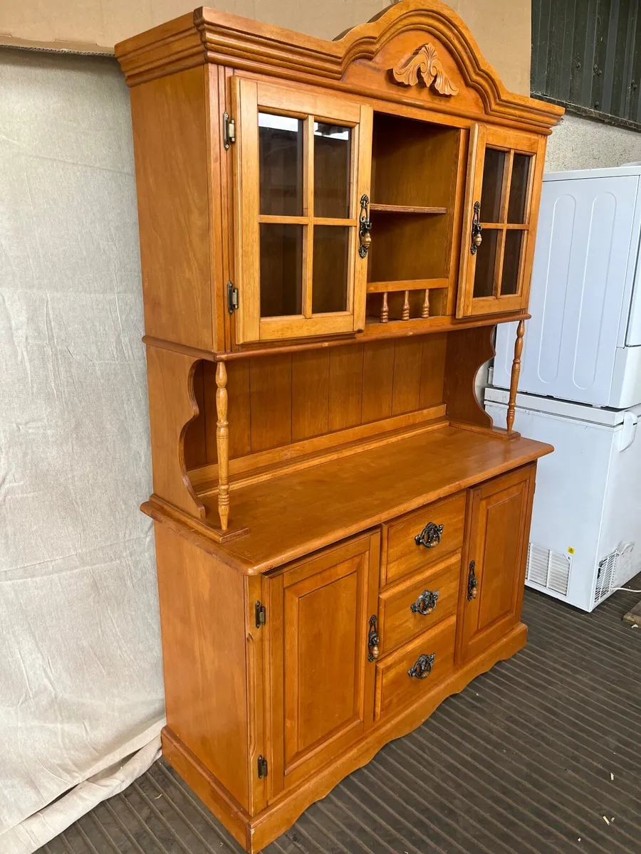 Kitchen cabinet - Image 1