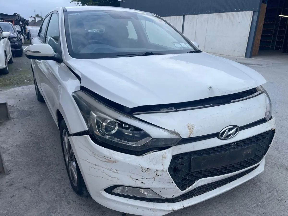 2017 Hyundai i20 1.3 Petrol Manual CAT C - Image 2