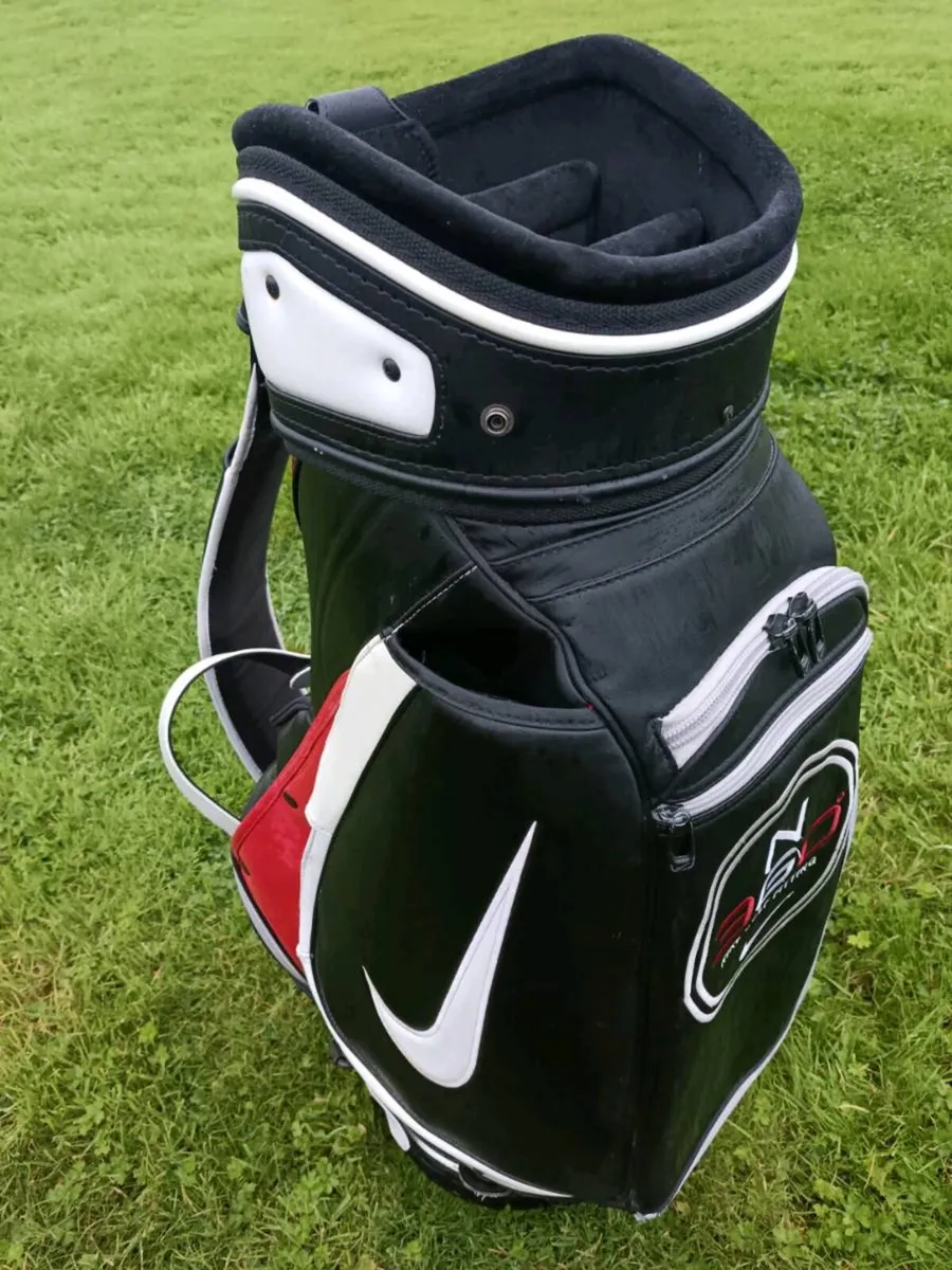 Nike Tour Golf Bag. Rare. - Image 1
