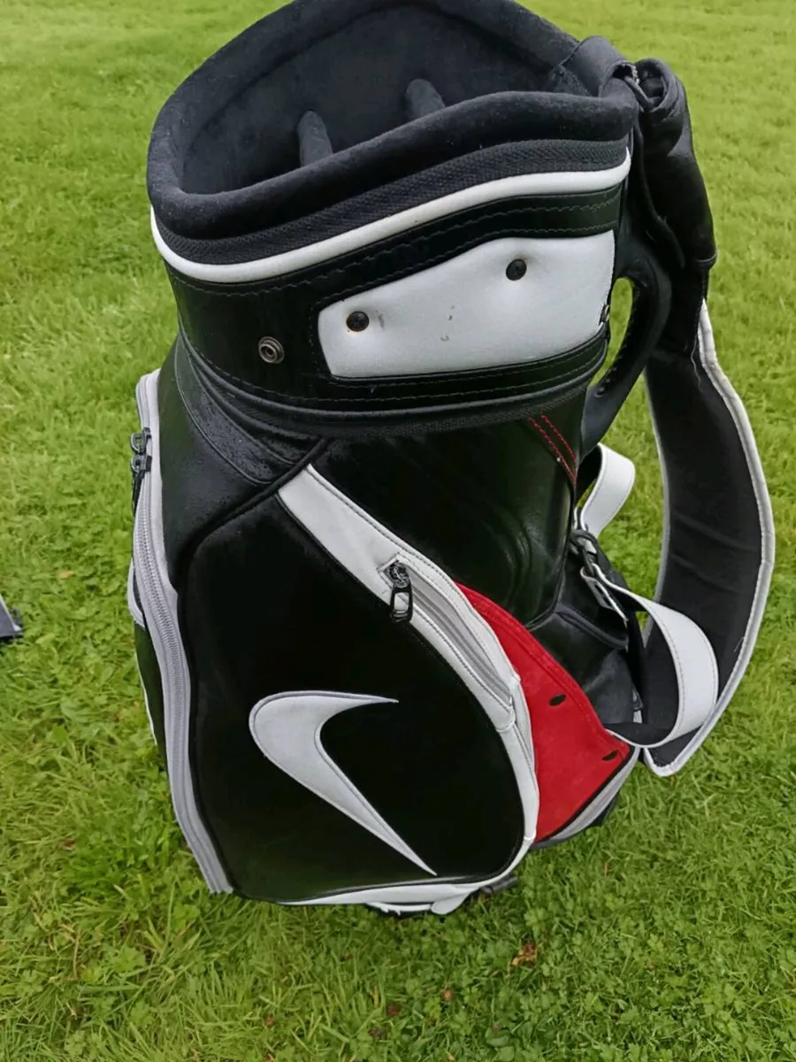 Nike Tour Golf Bag. Rare. - Image 2