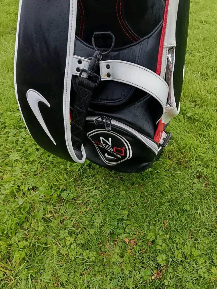Nike Tour Golf Bag. Rare. - Image 4