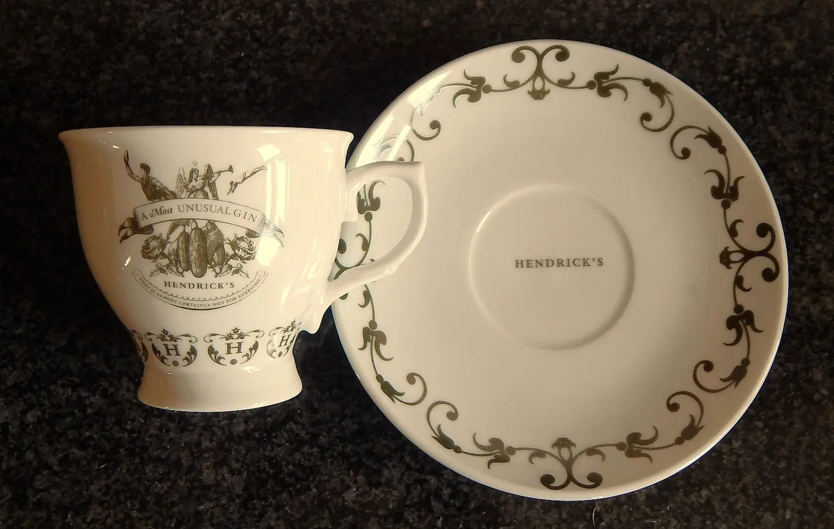 Set of 6 Hendrick’s Gin Cups & Saucers - Image 4