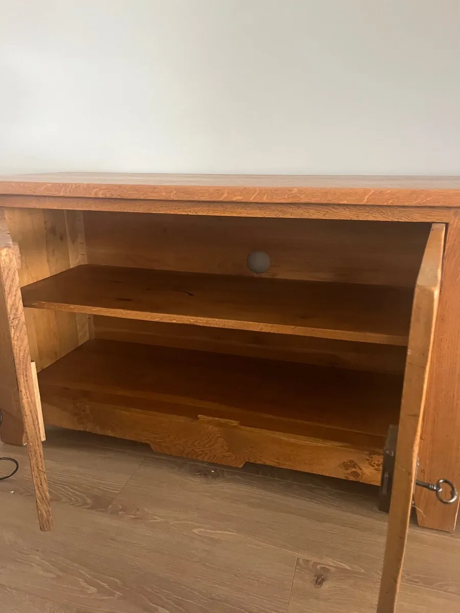 Solid Oak TV Unit & Coffee Table - Image 3