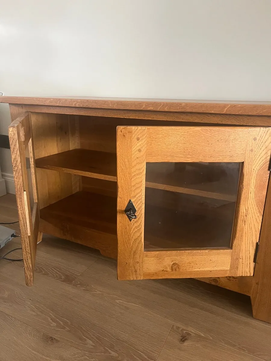 Solid Oak TV Unit & Coffee Table - Image 4