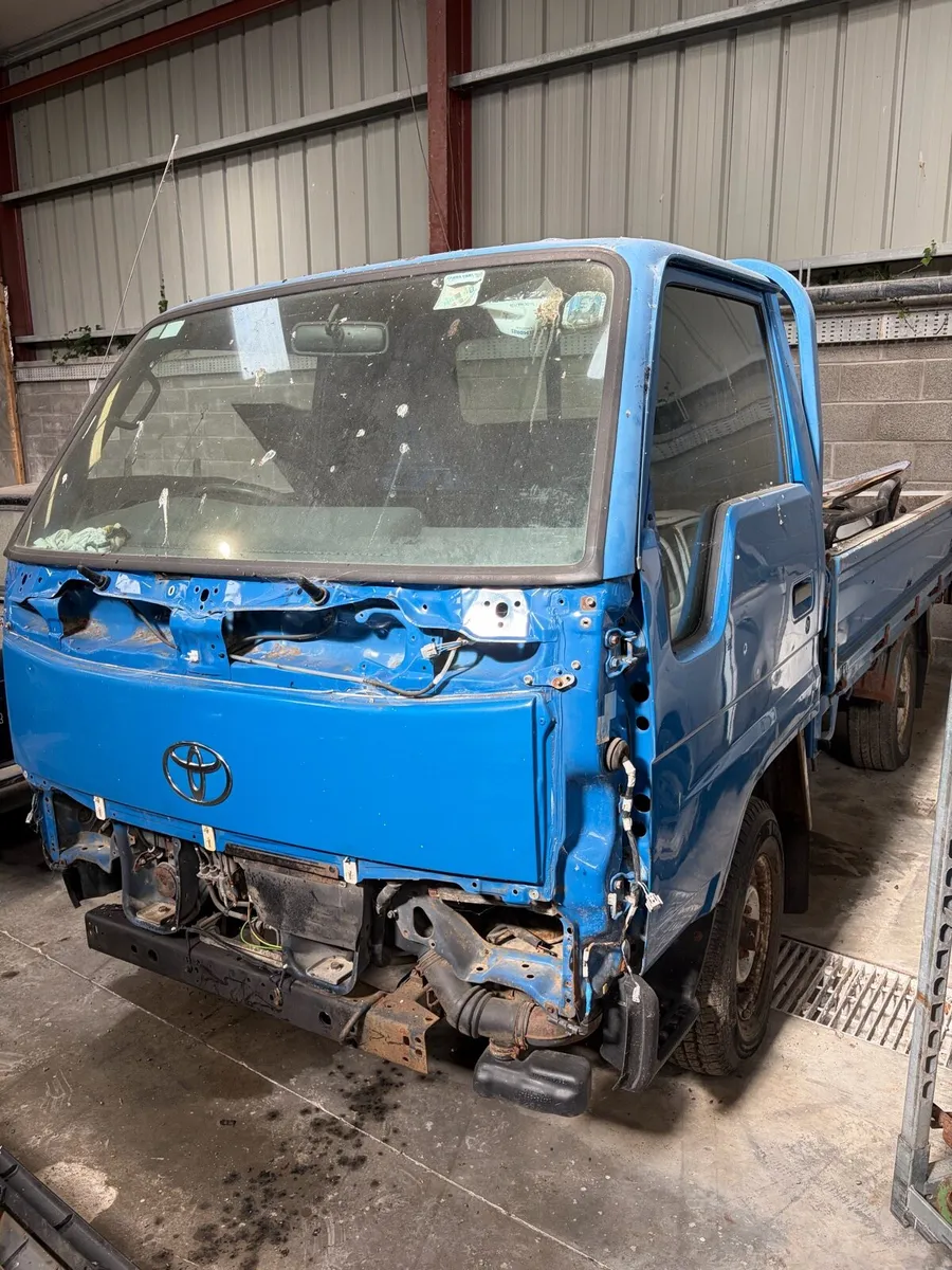 Toyota Dyna - Image 4