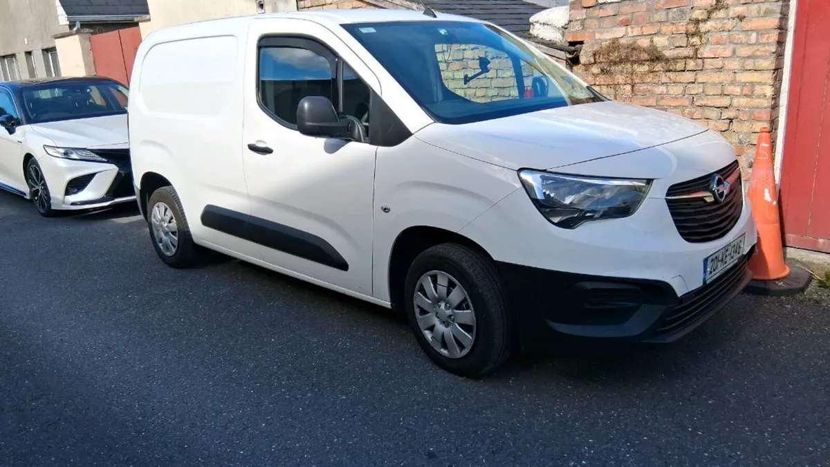 Opel combo ( no vat 3seater ) - Image 1