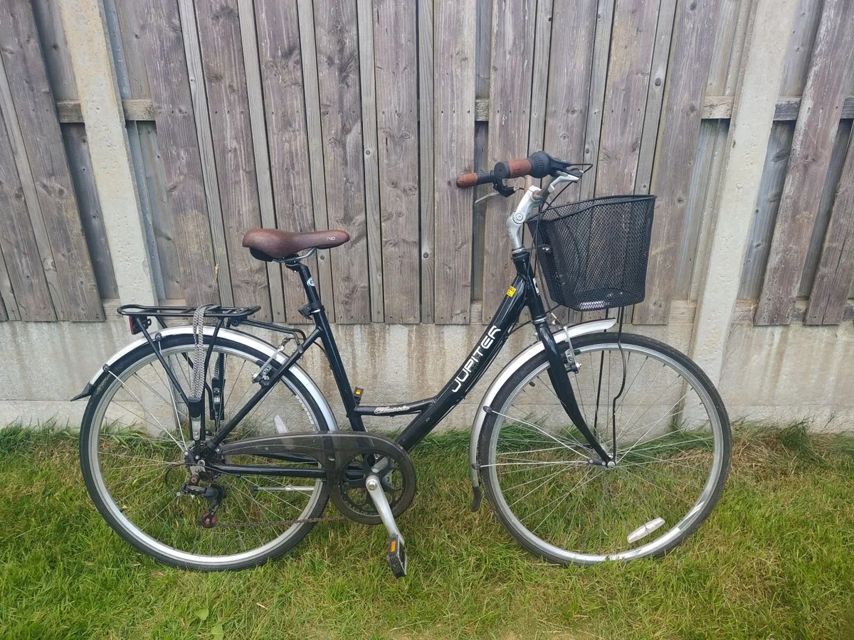 Ladies Bicycle - Image 4