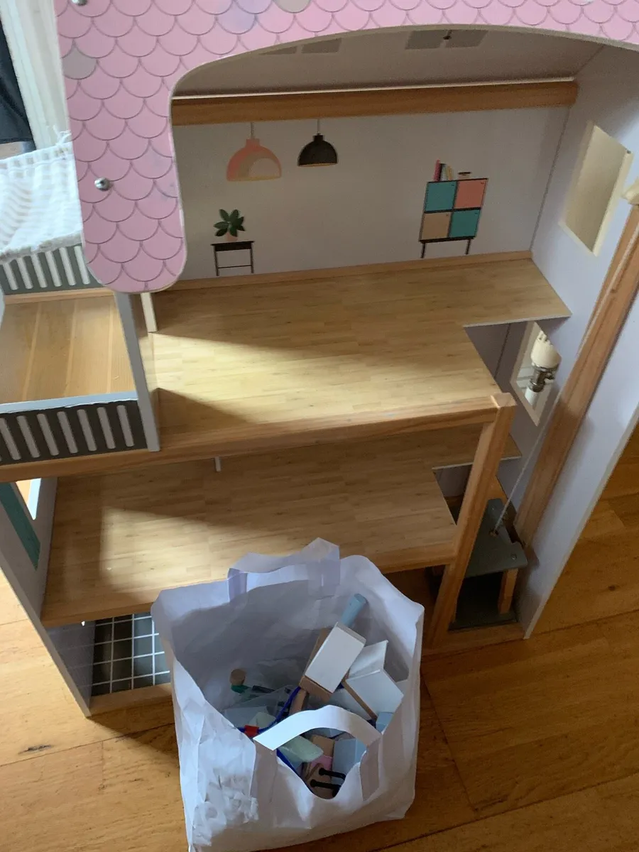 Doll House for free - Image 3