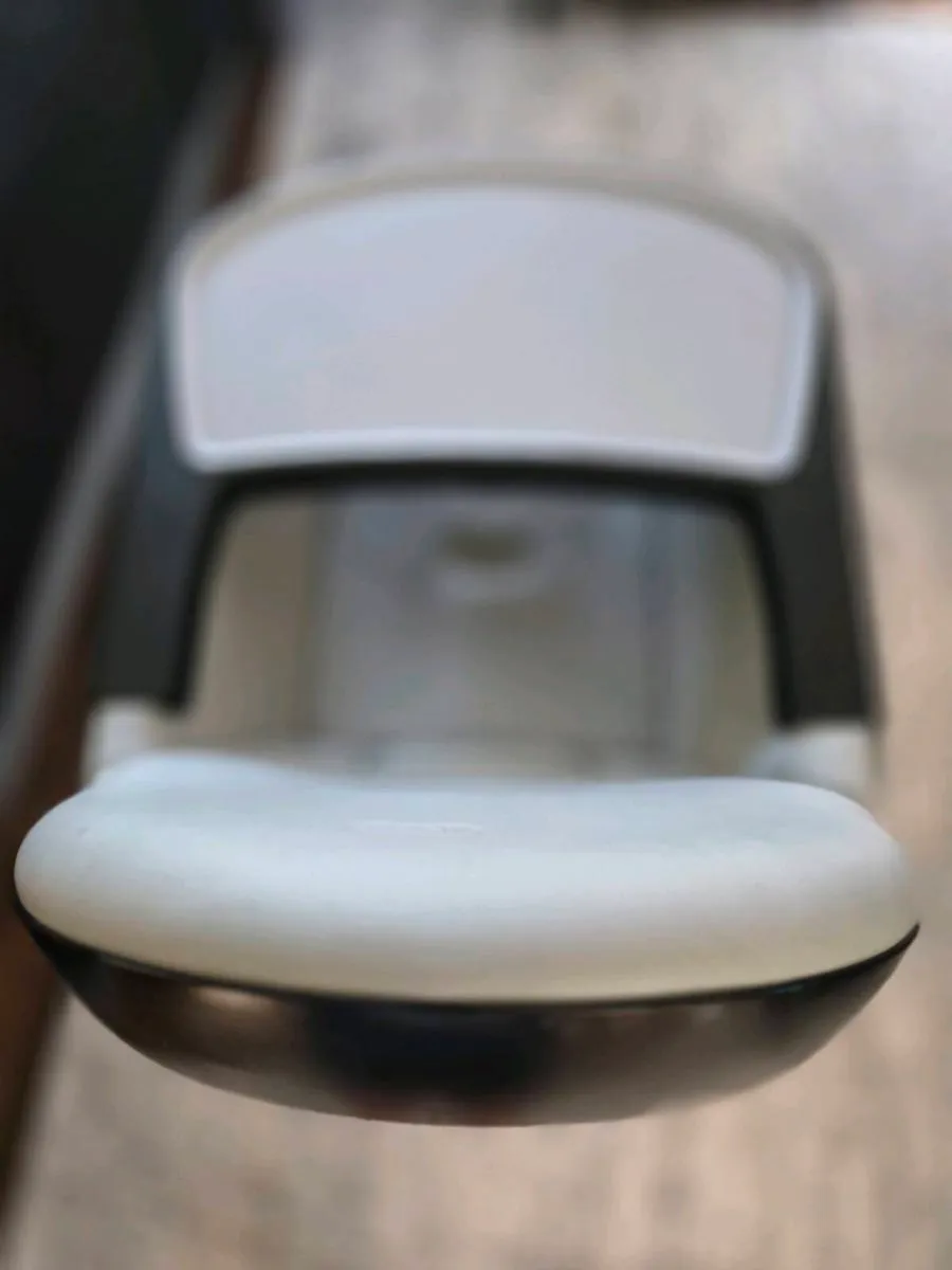 Kinderkraft High Chair – Grey & Black - Image 3