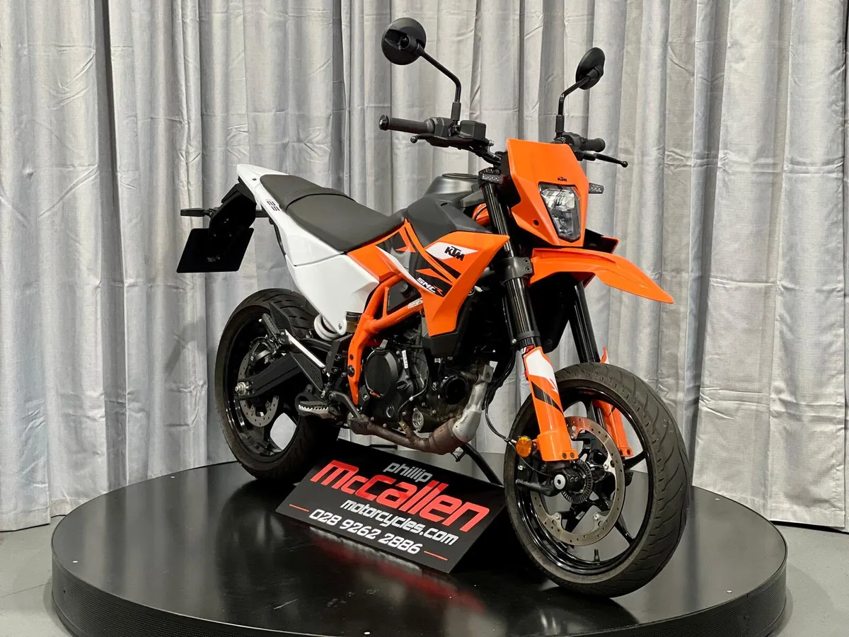 2025 KTM 125 SMCR - Image 1