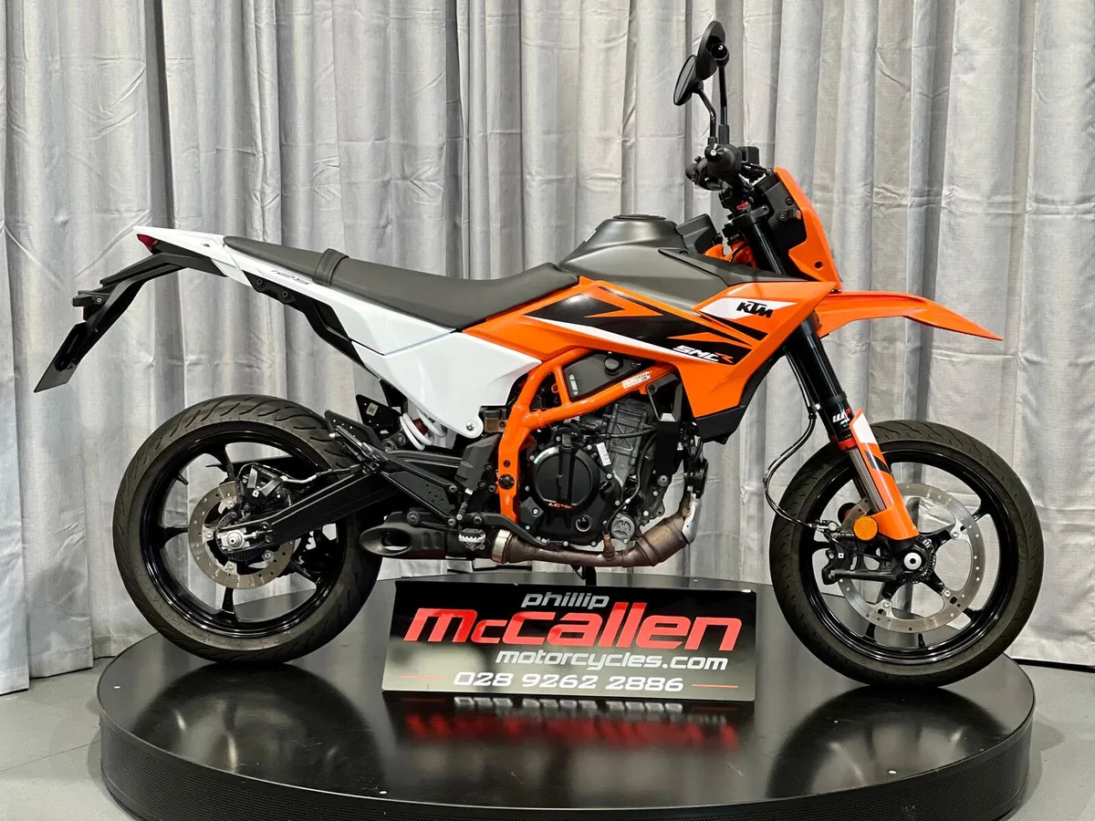 2025 KTM 125 SMCR - Image 3