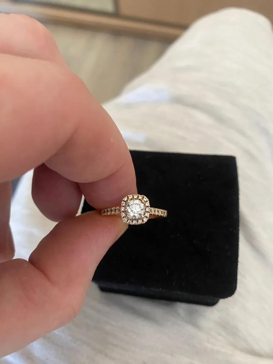 Engagement rings - Image 3