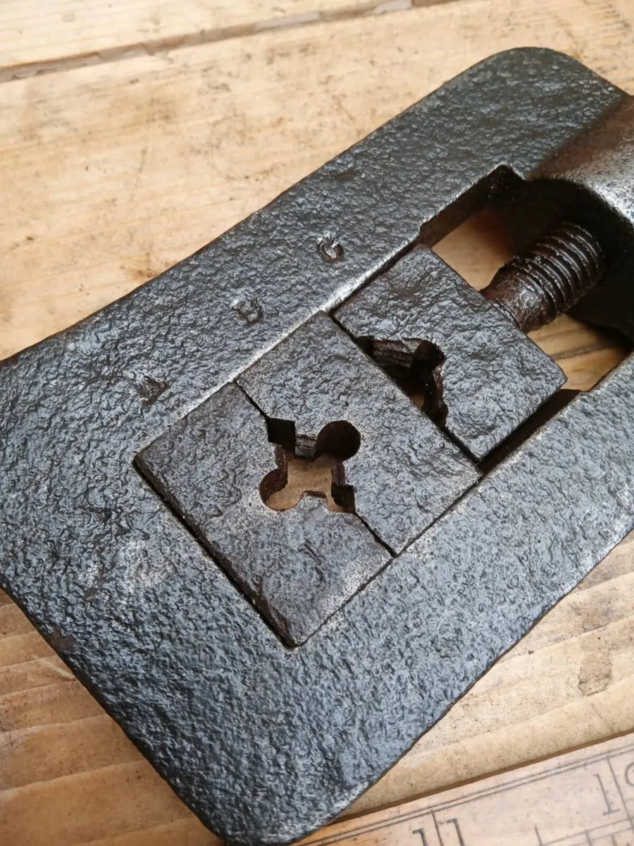 Large vintage die wrench - Image 2