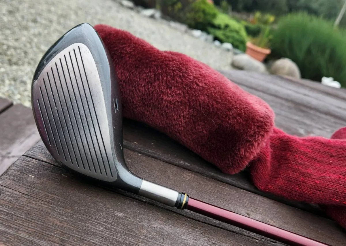 Titliest 975D Driver, 8.5 deg reg flex, new grip - Image 2