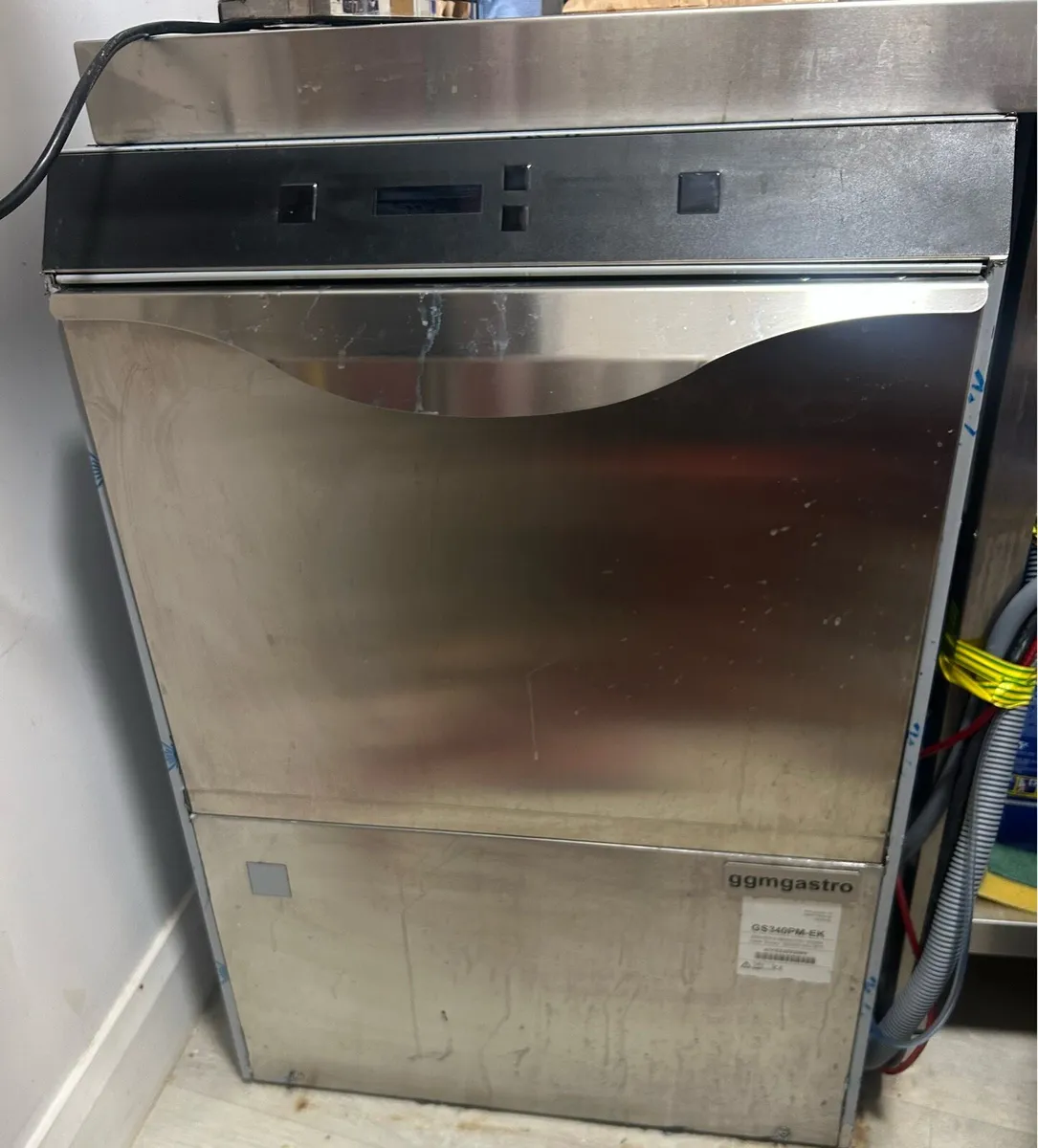 Commercial Dishwasher 3.9kw - Image 2