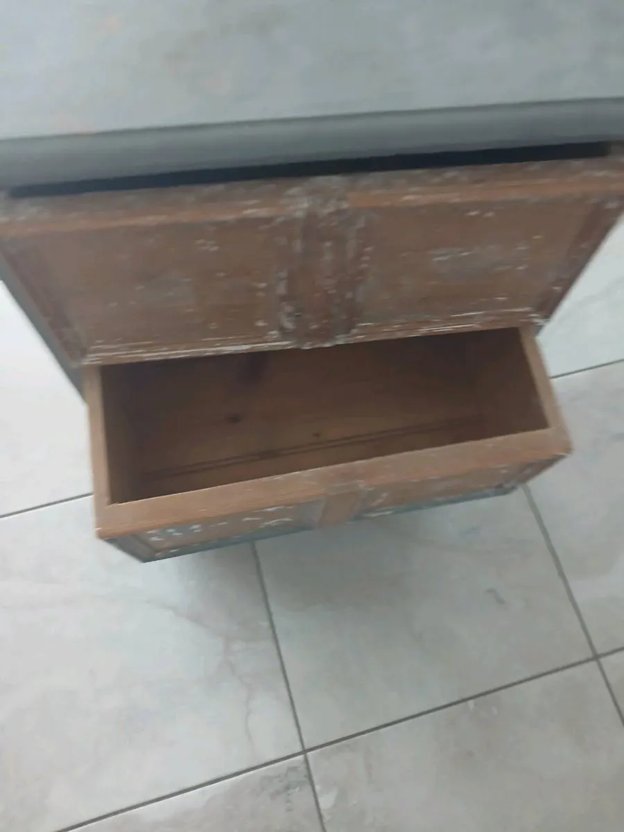 Small pitch pine drawer unit - Image 3