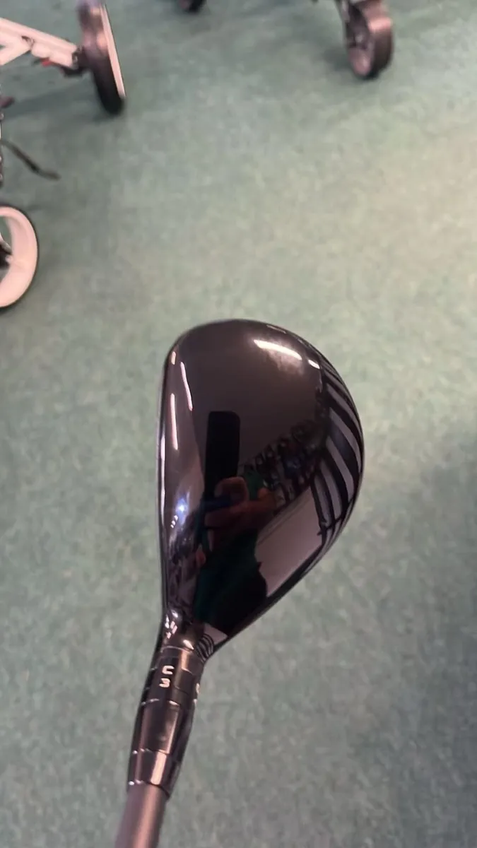 Titleist GT2 3(18') Hybrid Stiff New €359 Now €245 - Image 4