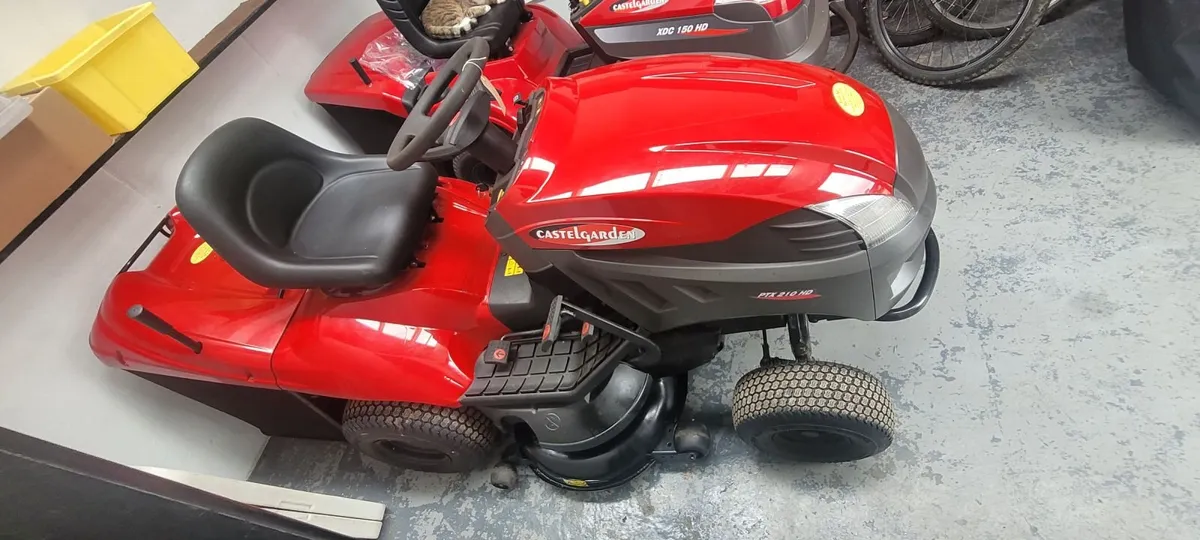 S/H PTX 210 HD Ride on mower - Image 3