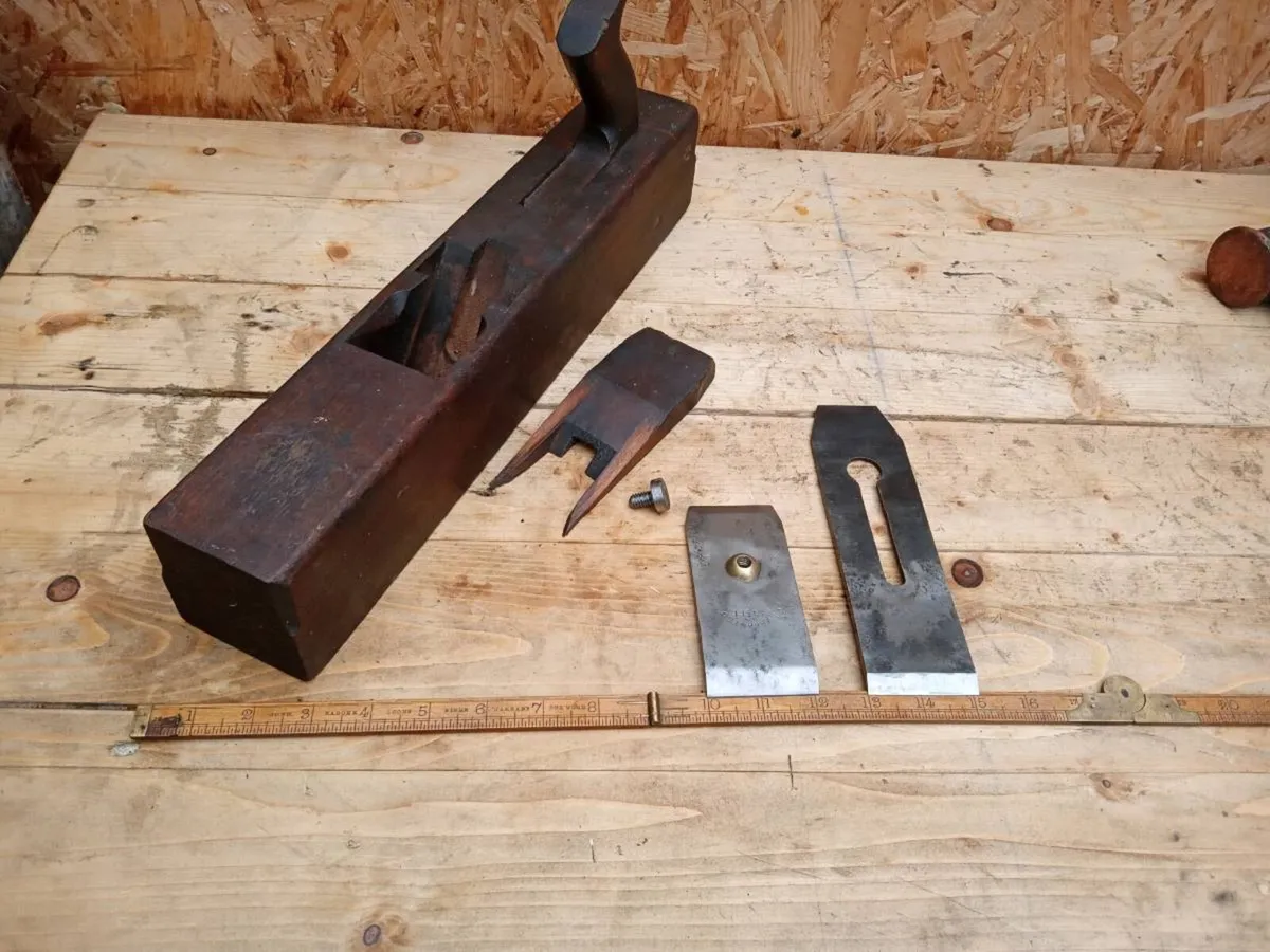 Vintage wooden plane - Image 2