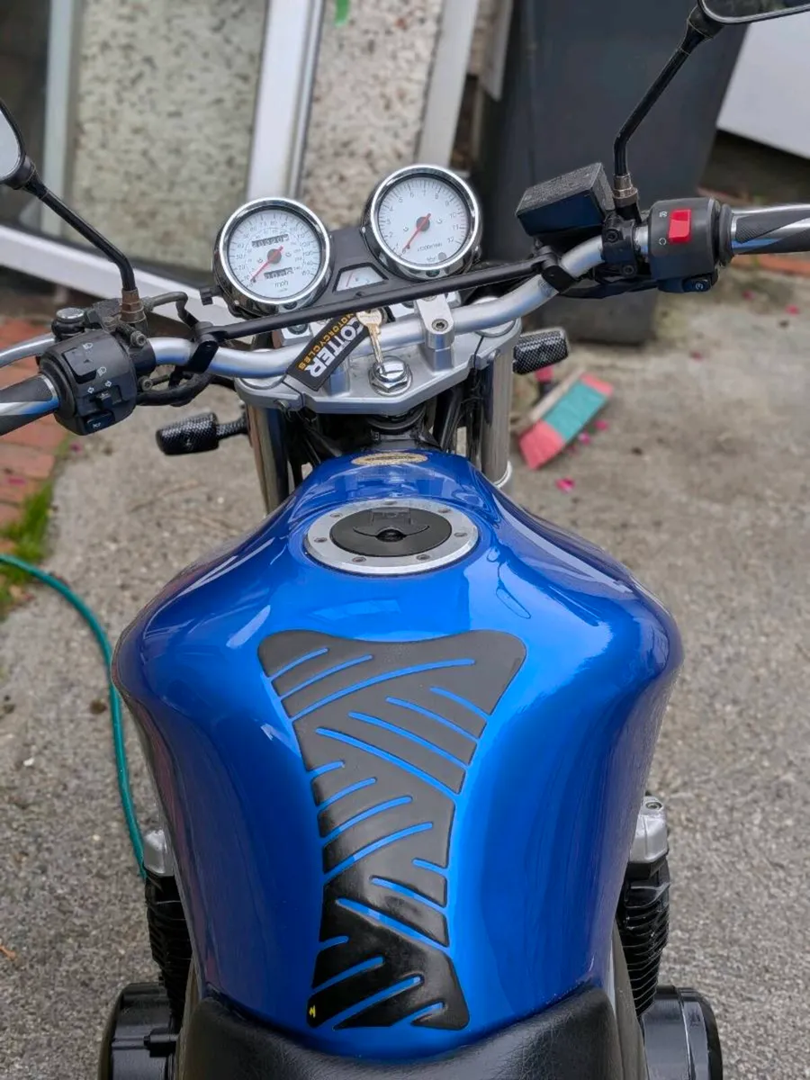 Kawasaki zr7 - Image 4