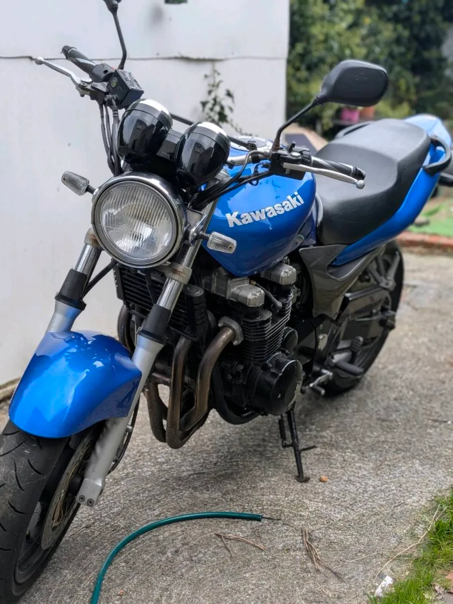 Kawasaki zr7 - Image 1