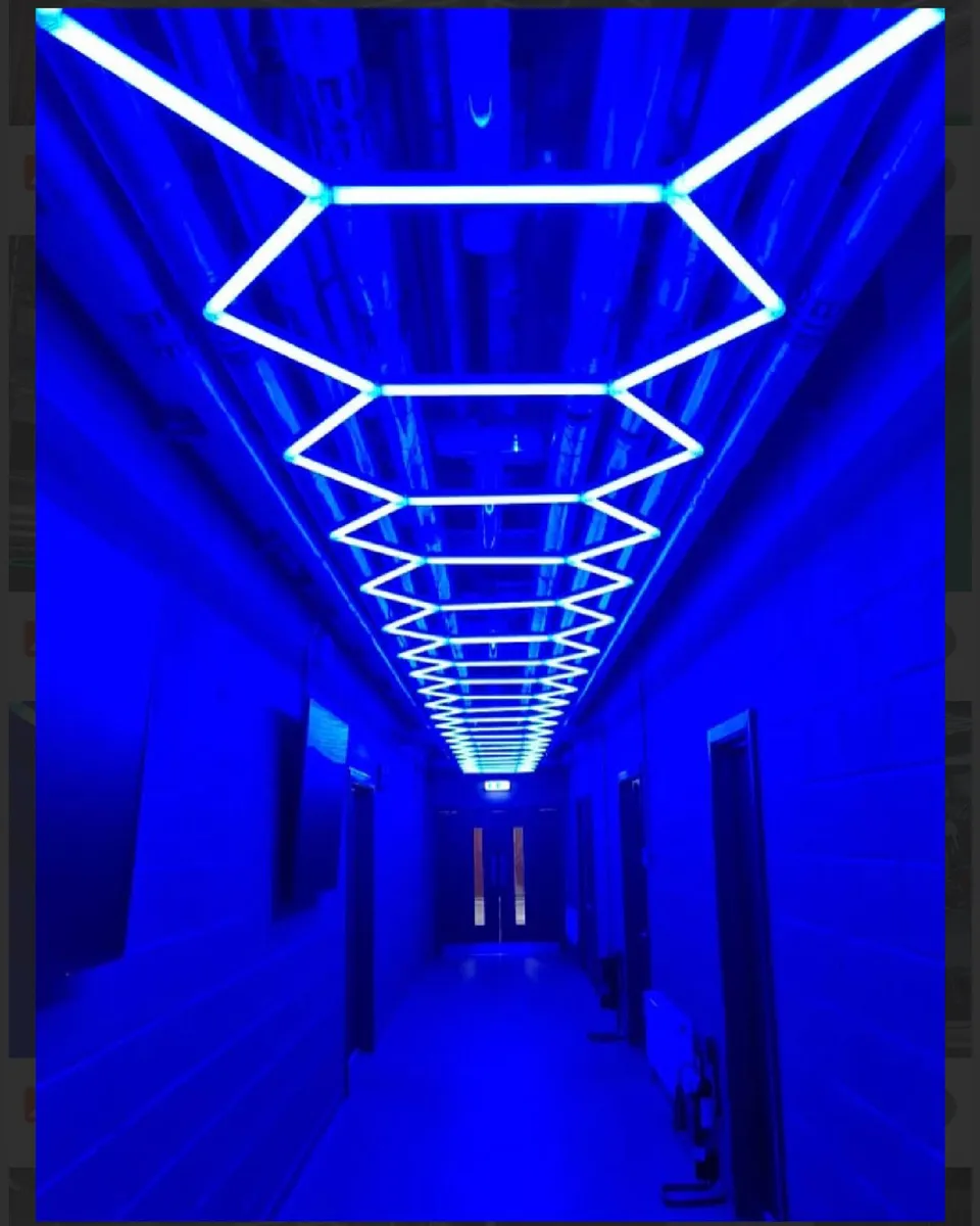 TUFF LIGHT LED HEX GYM GARAGE SHOWROOM BARBER SHOP - Image 3