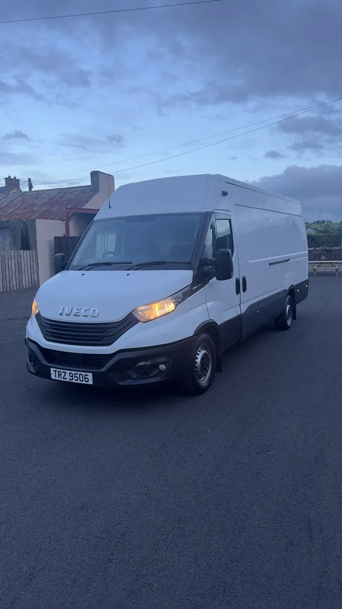 Iveco 2022 Daily Hi-Matic LWB - Image 2