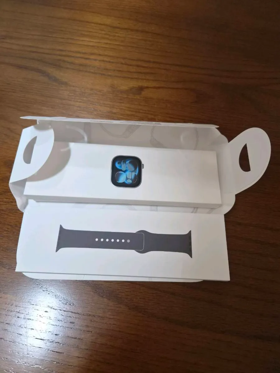 Apple Watch Series 11 - Image 2