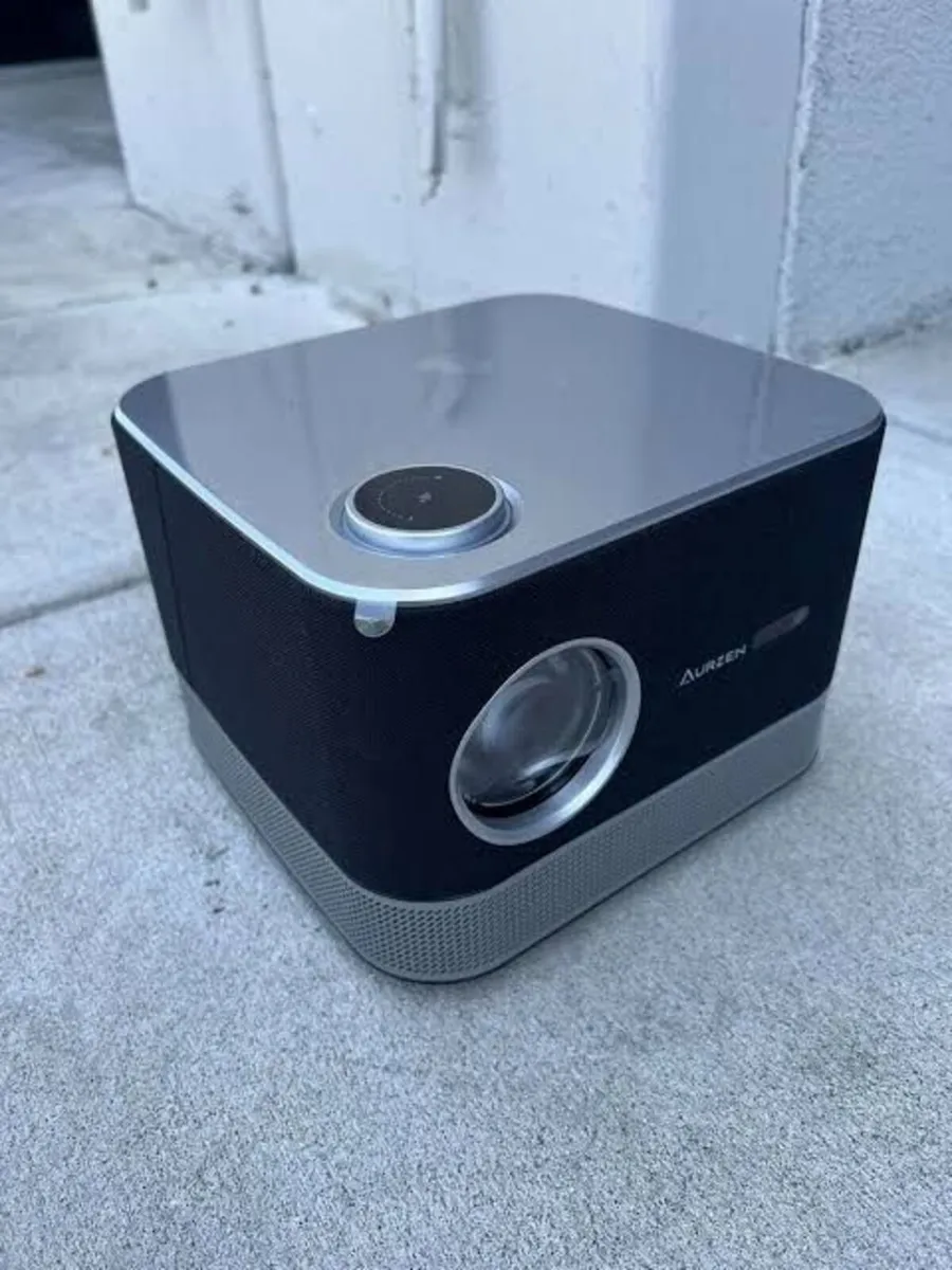 AURZEN 4K Projector
