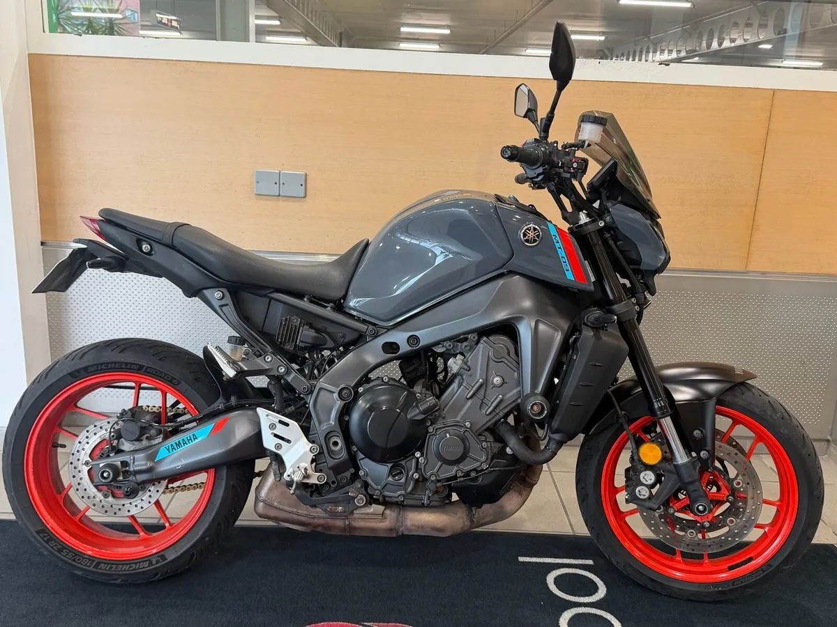 212 yamaha mt09 - Image 3