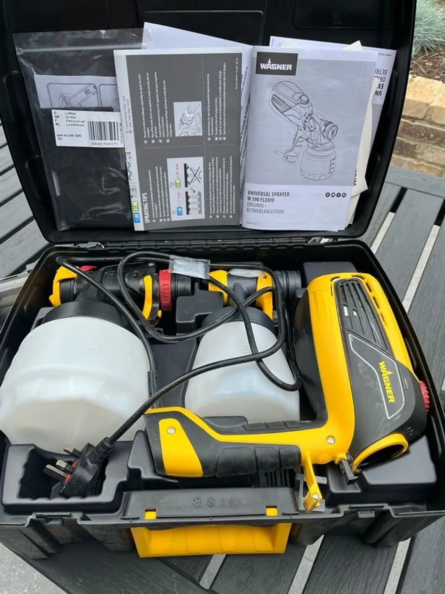 Paint sprayer - Image 1