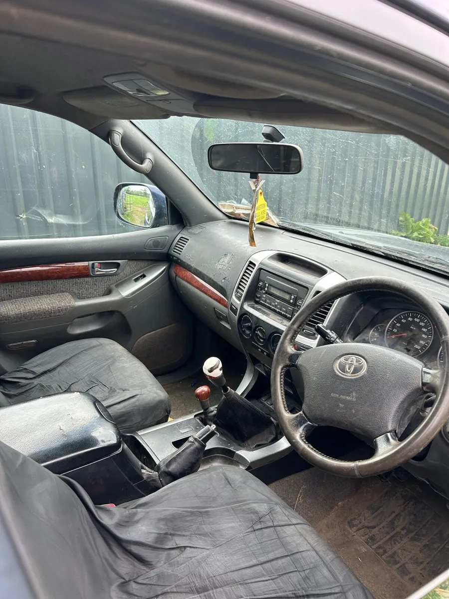 Toyota Land Cruiser 2006 - Image 2