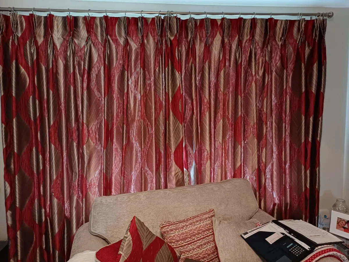 Fully lined living room curtains - Image 2