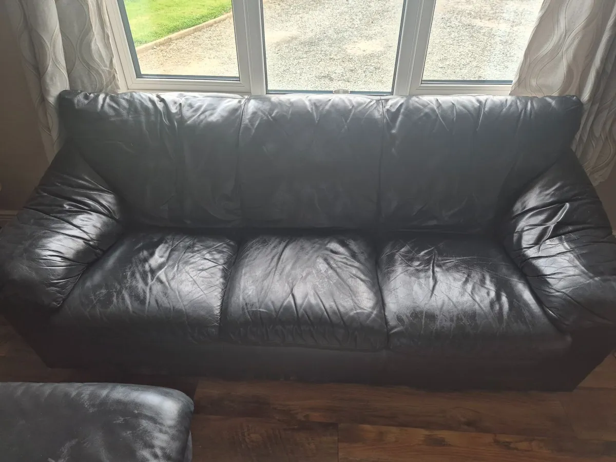 FREE 3 seater 2 seater  and pouf - Image 1