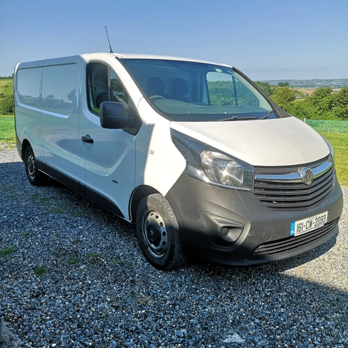 2016 Vauxhall Vivaro - Image 2