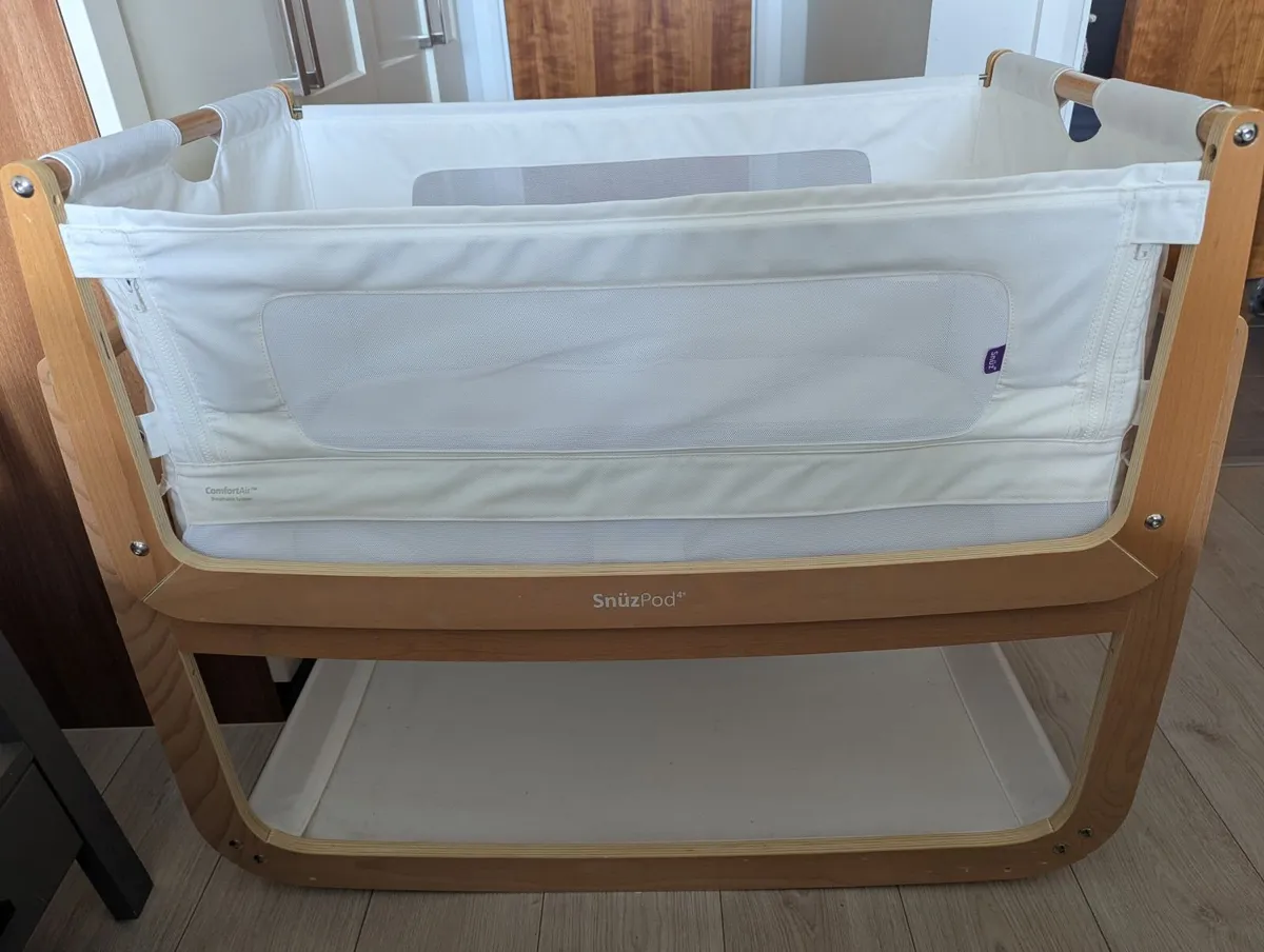 Snuzpod 4 next-to-me crib - Image 1