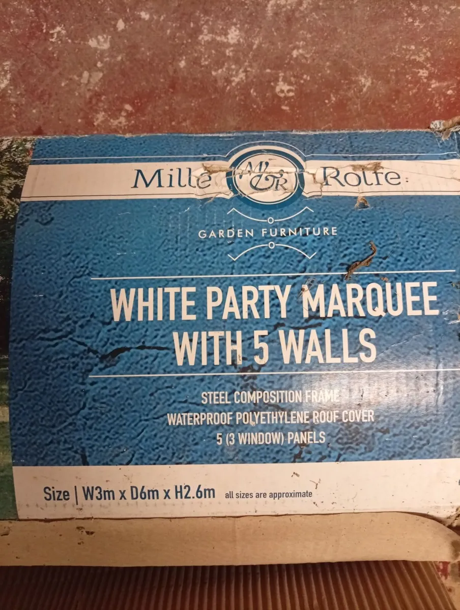 White party marquee with 5 walls