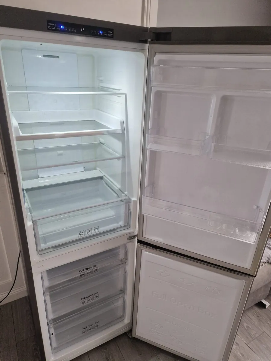 Samsung Fridge Freezer - Image 2