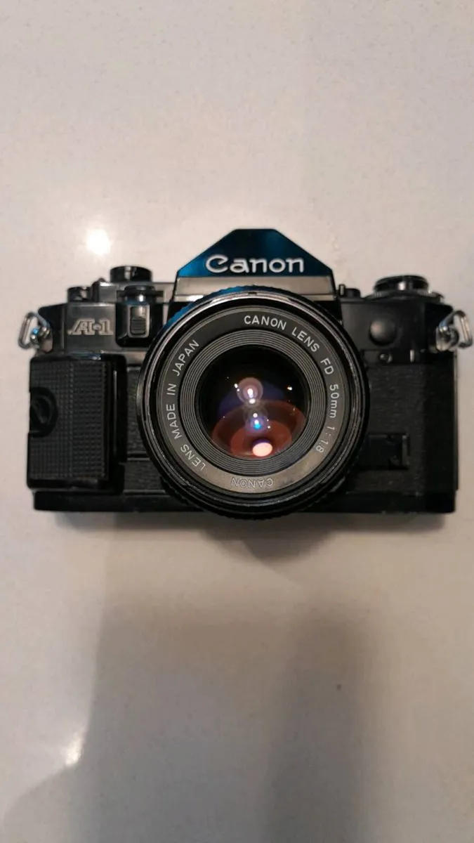 35mm SLR camera - Image 4