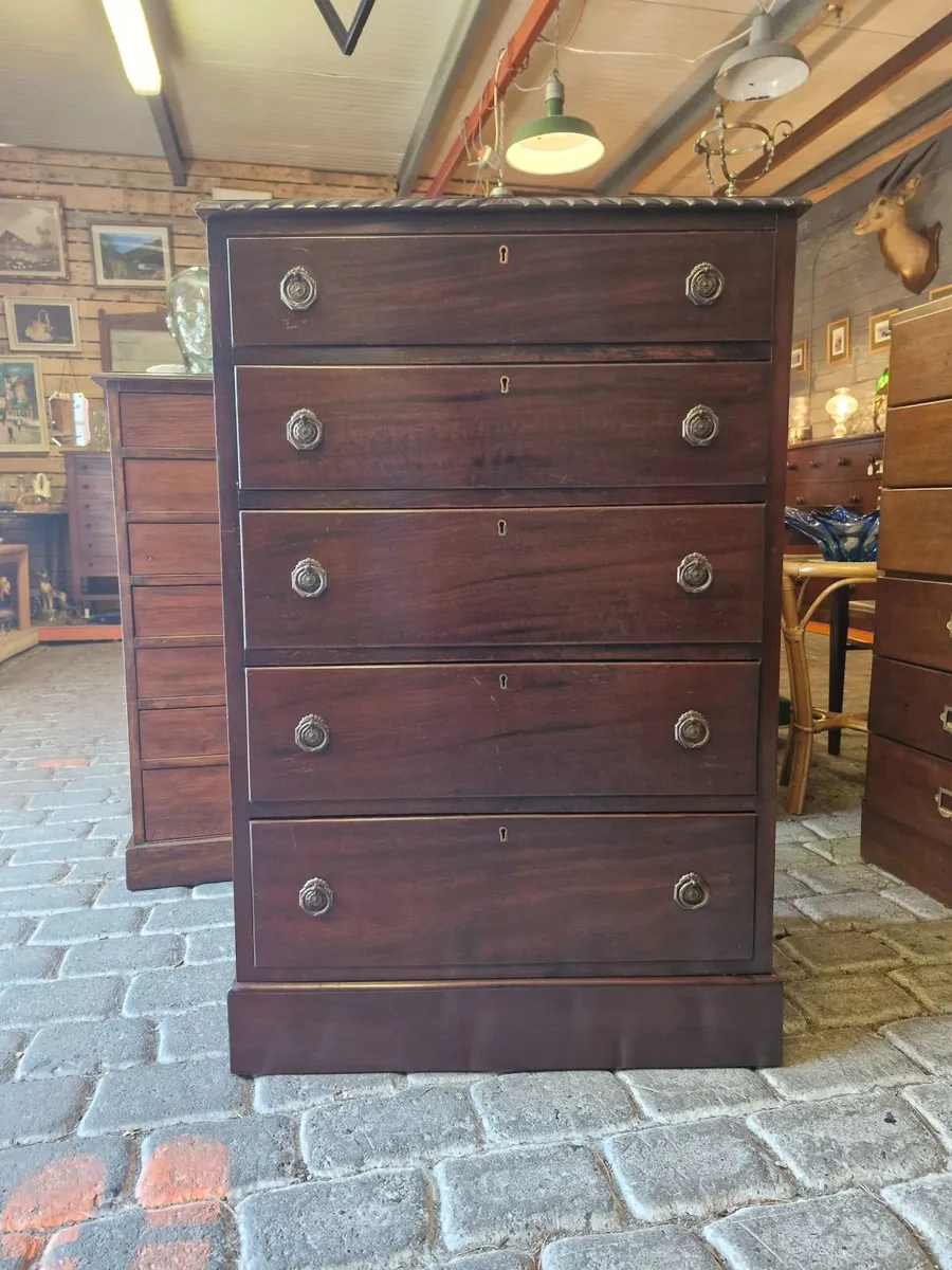 Chest - Image 4