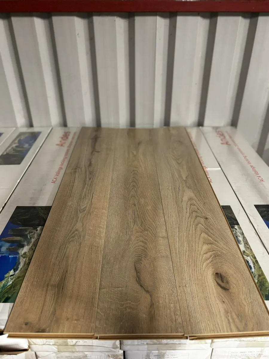 New Paris 8mm Laminated Flooring Free Delivery - Image 4