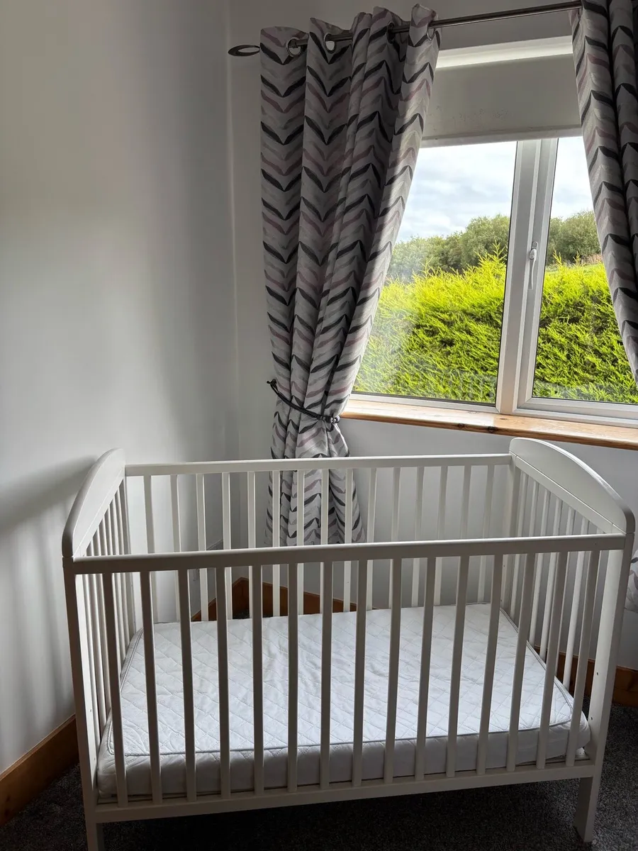 Cot - Image 2