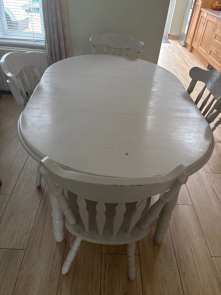 Kitchen table 4 chairs