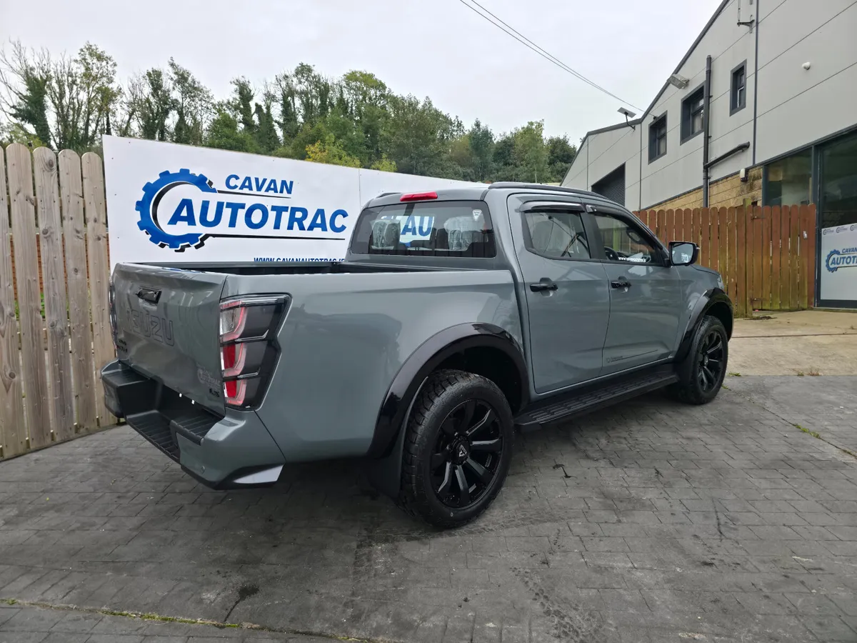 Isuzu D-Max 2.2 - Image 2
