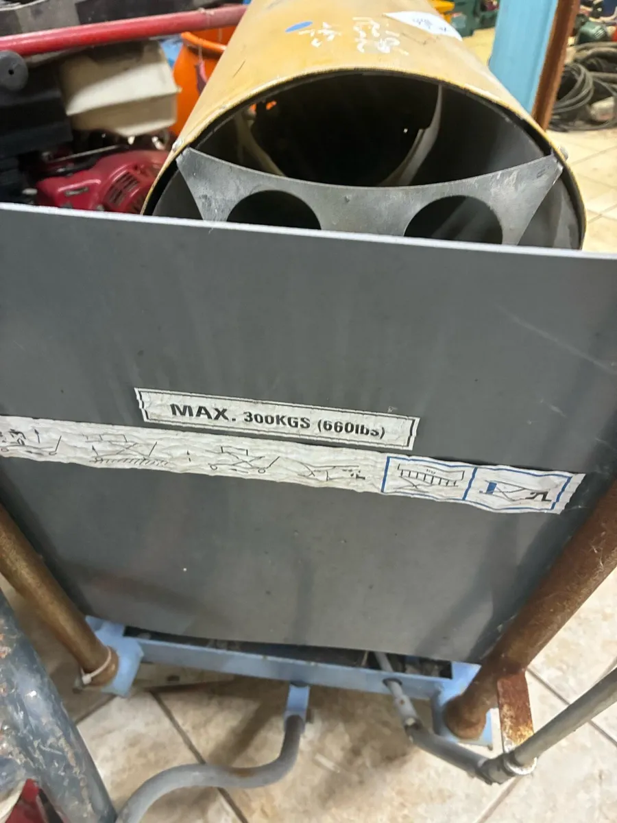 Lift table - Image 2