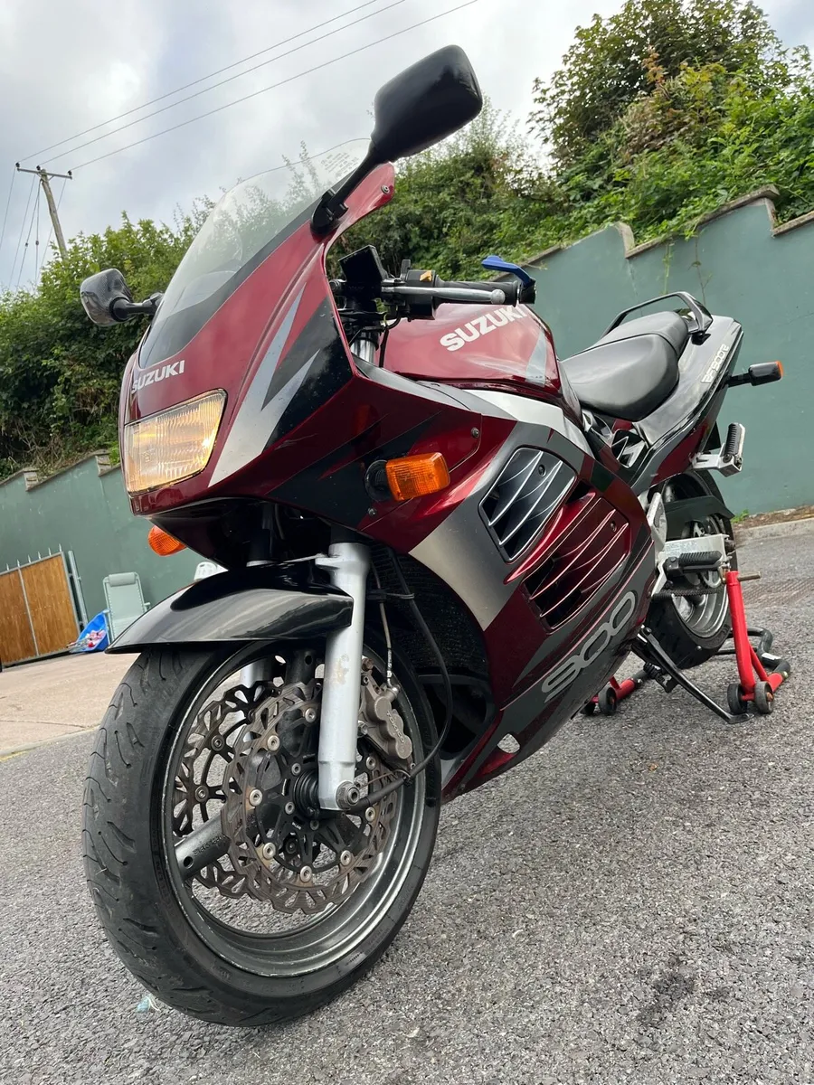 SUZUKI RF900 €1400 - Image 1