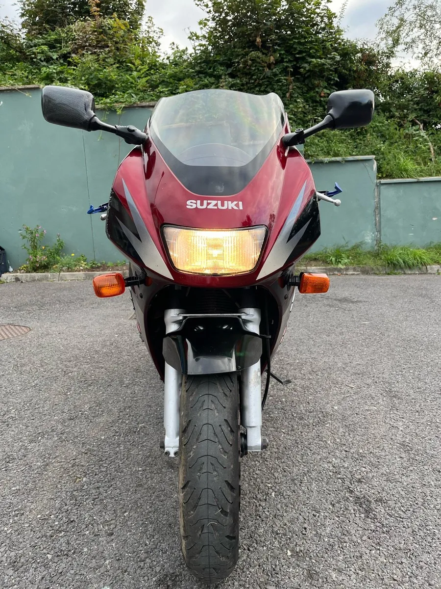 SUZUKI RF900 €1400 - Image 3